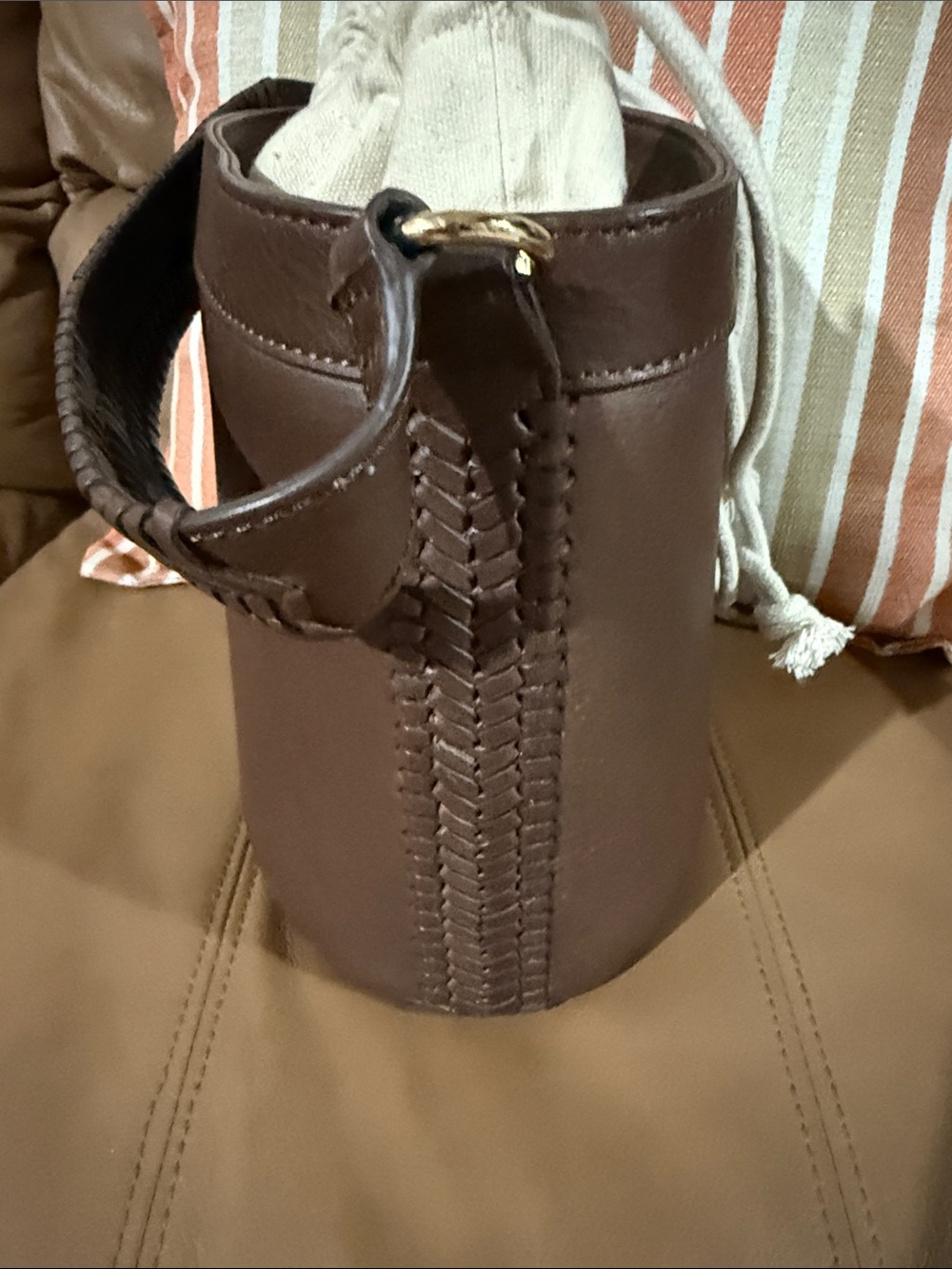J. Jill Brown Bucket Shoulder Bag and crossbody with Cream Drawstring - Picture 4 of 7